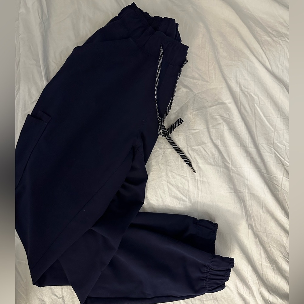Jaanuu scrub jogger